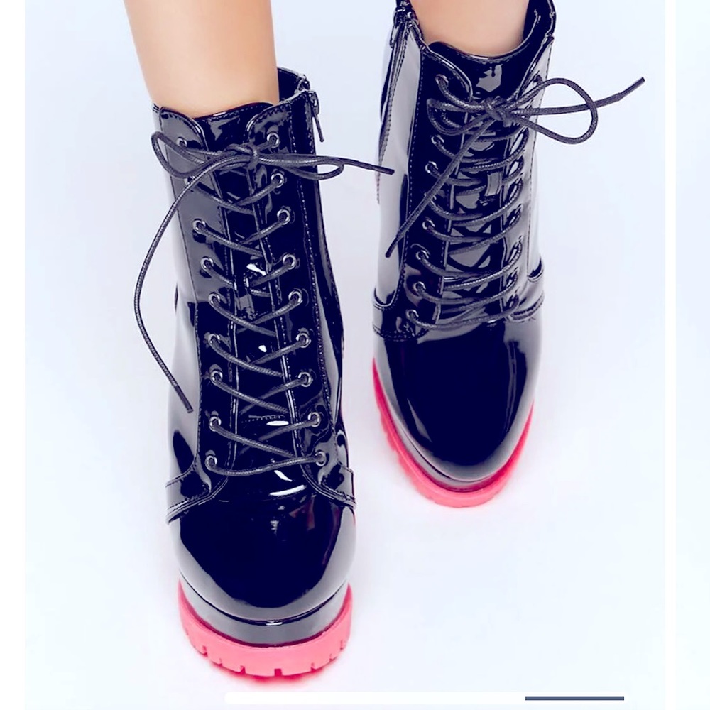 New Ultra Glam Pink & Black Booties